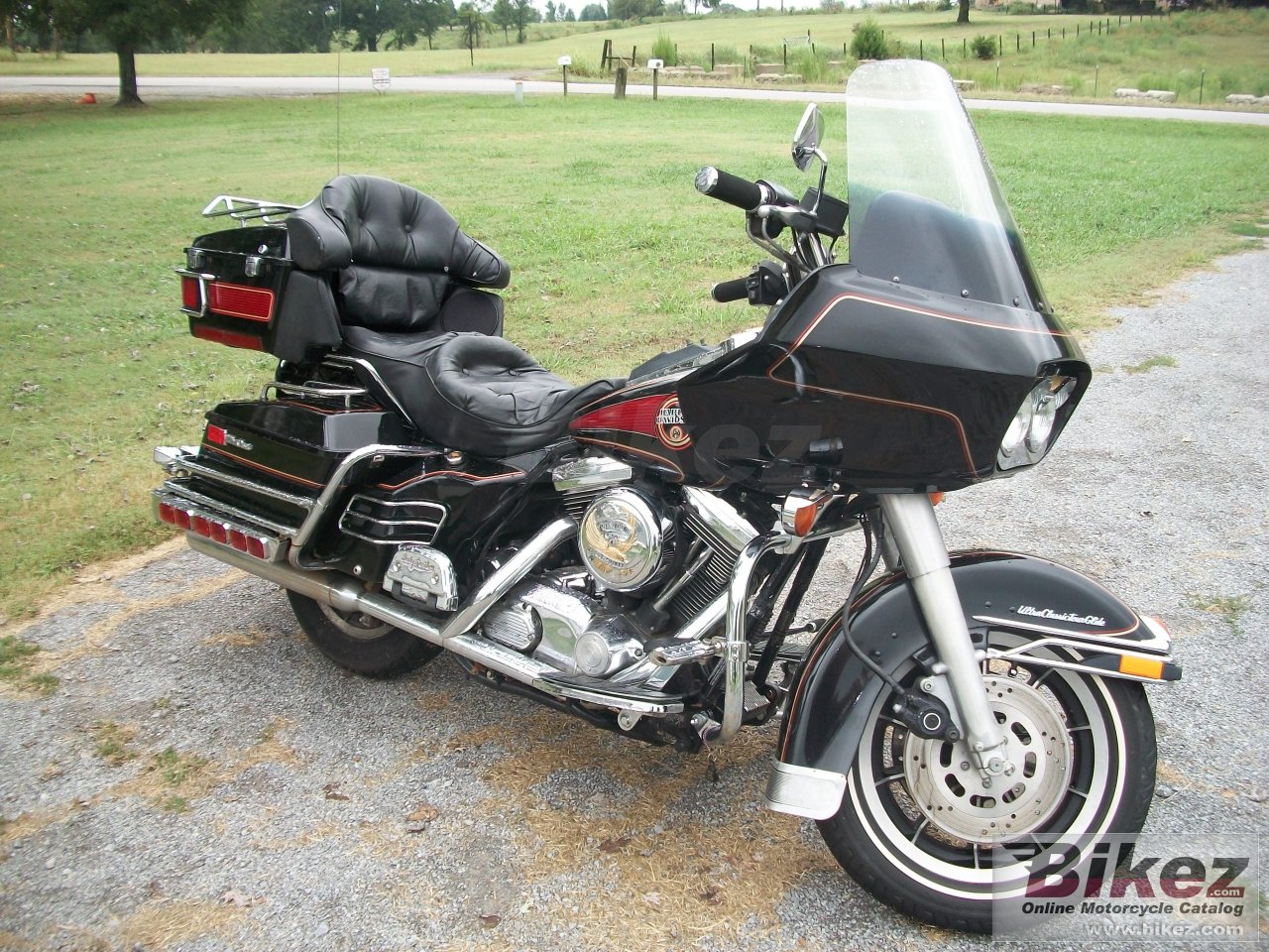 Big nymous user. tour glide ultra classic picture and wallpaper from Bikez.com